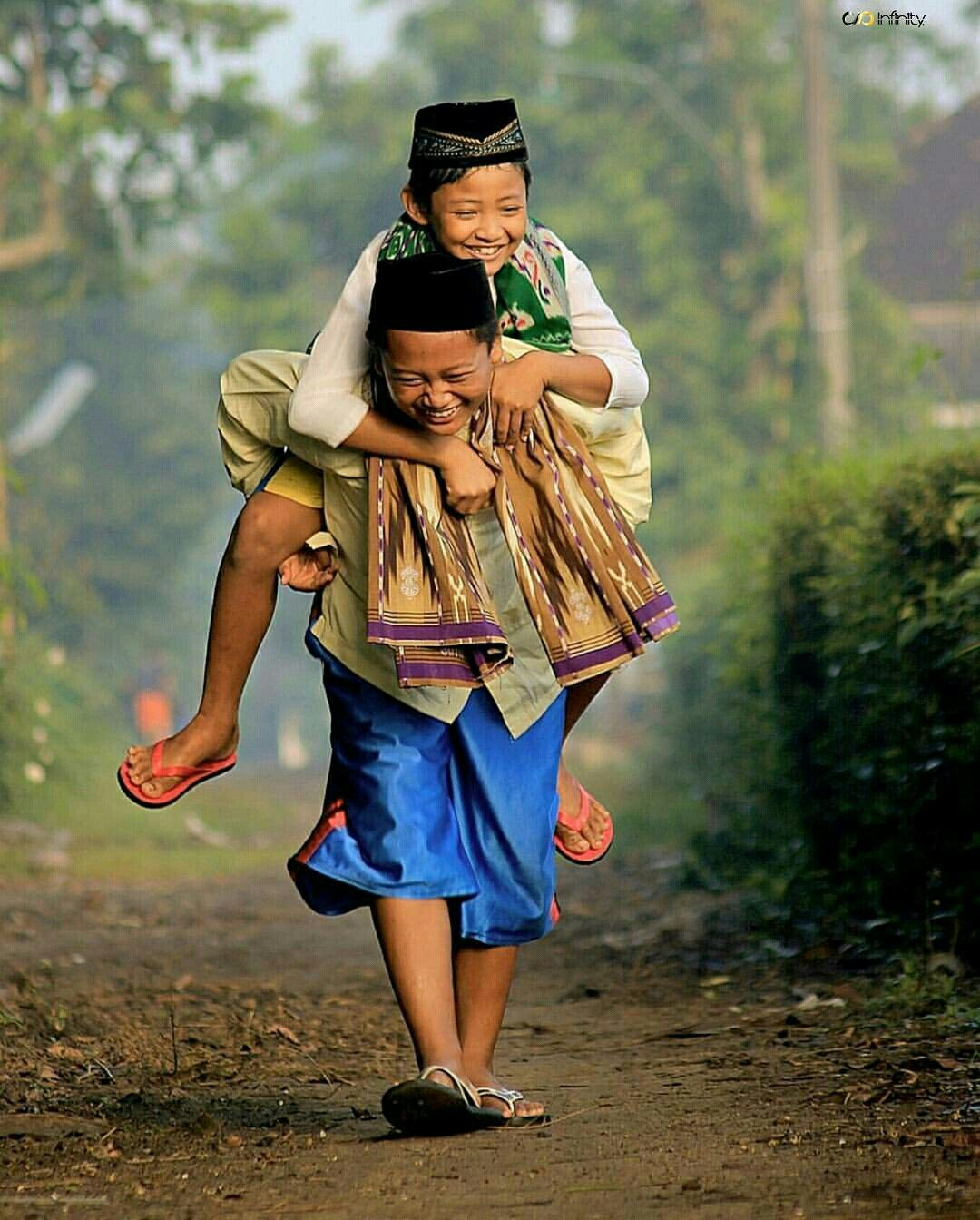 Anak Yatim Piatu Yayasan Al Munawwaroh Cirebon